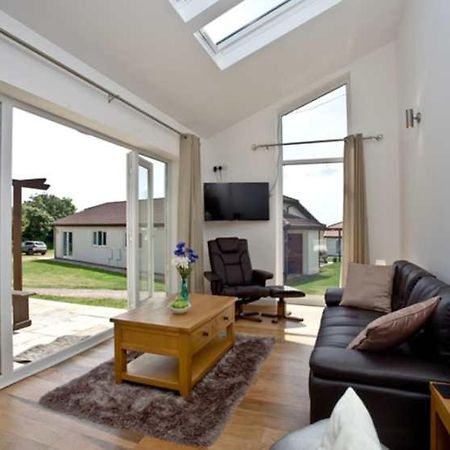 Lovely 2 Bedroom Holiday Chalet Near Sidmouth Ngoại thất bức ảnh