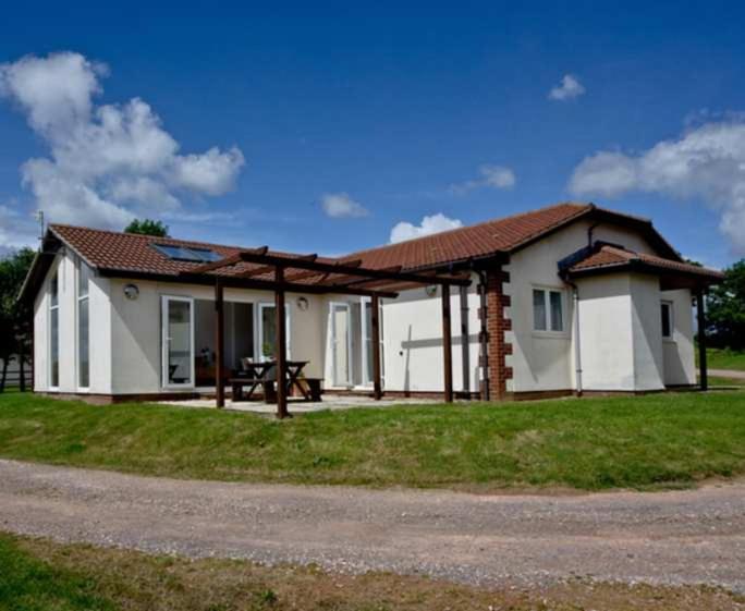 Lovely 2 Bedroom Holiday Chalet Near Sidmouth Ngoại thất bức ảnh