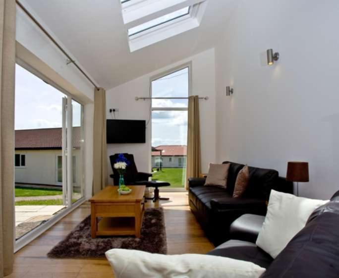 Lovely 2 Bedroom Holiday Chalet Near Sidmouth Ngoại thất bức ảnh